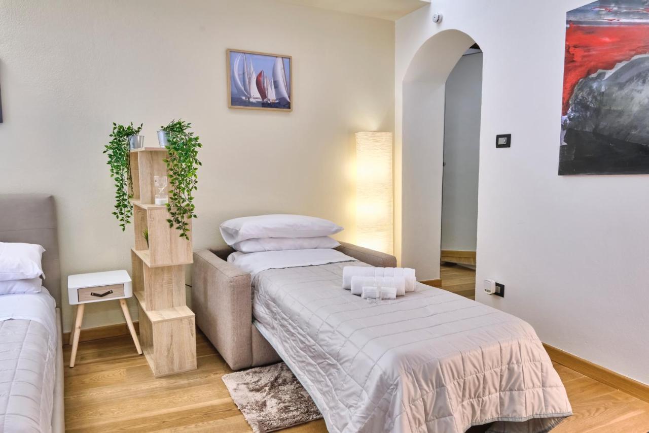 Centro-Lecco Romantico Appartamento Sul Lago Exteriör bild